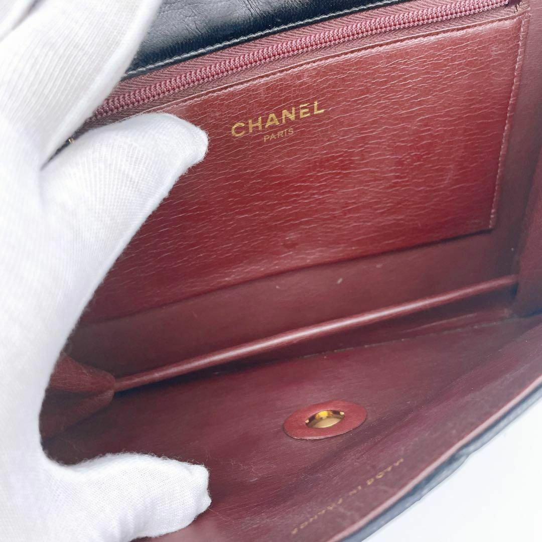 CHANEL(シャネル)の【st-720】シャネル✨マトラッセ✨プッシュロック✨チェーンショルダー✨バッグ レディースのバッグ(ショルダーバッグ)の商品写真