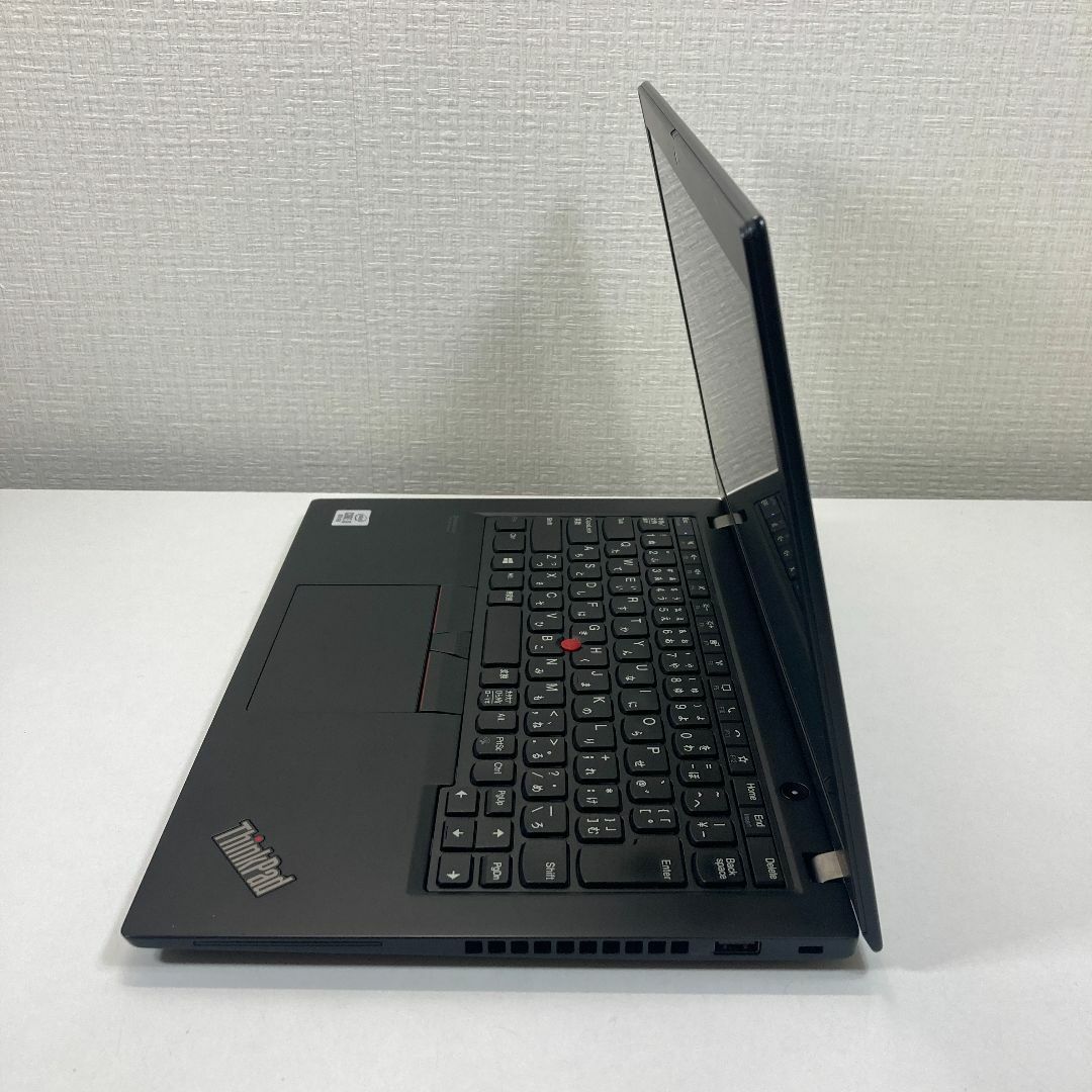 Lenovo(レノボ)のLenovo ThinkPad X13 ノートパソコン （P93） スマホ/家電/カメラのPC/タブレット(ノートPC)の商品写真