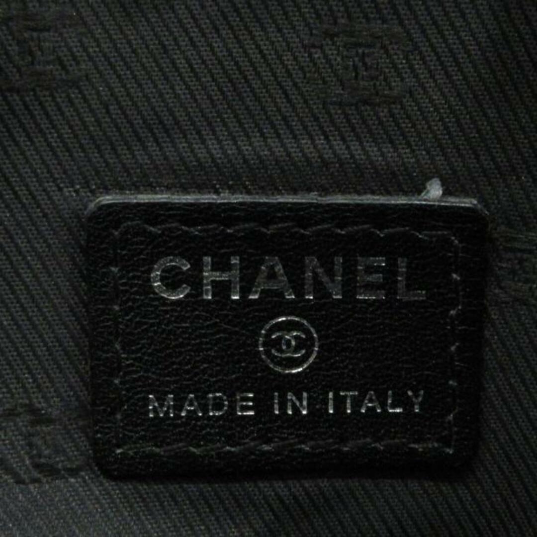 CHANEL(シャネル)のシャネル ポーチ - 黒 シルバー金具 レザー レディースのファッション小物(ポーチ)の商品写真
