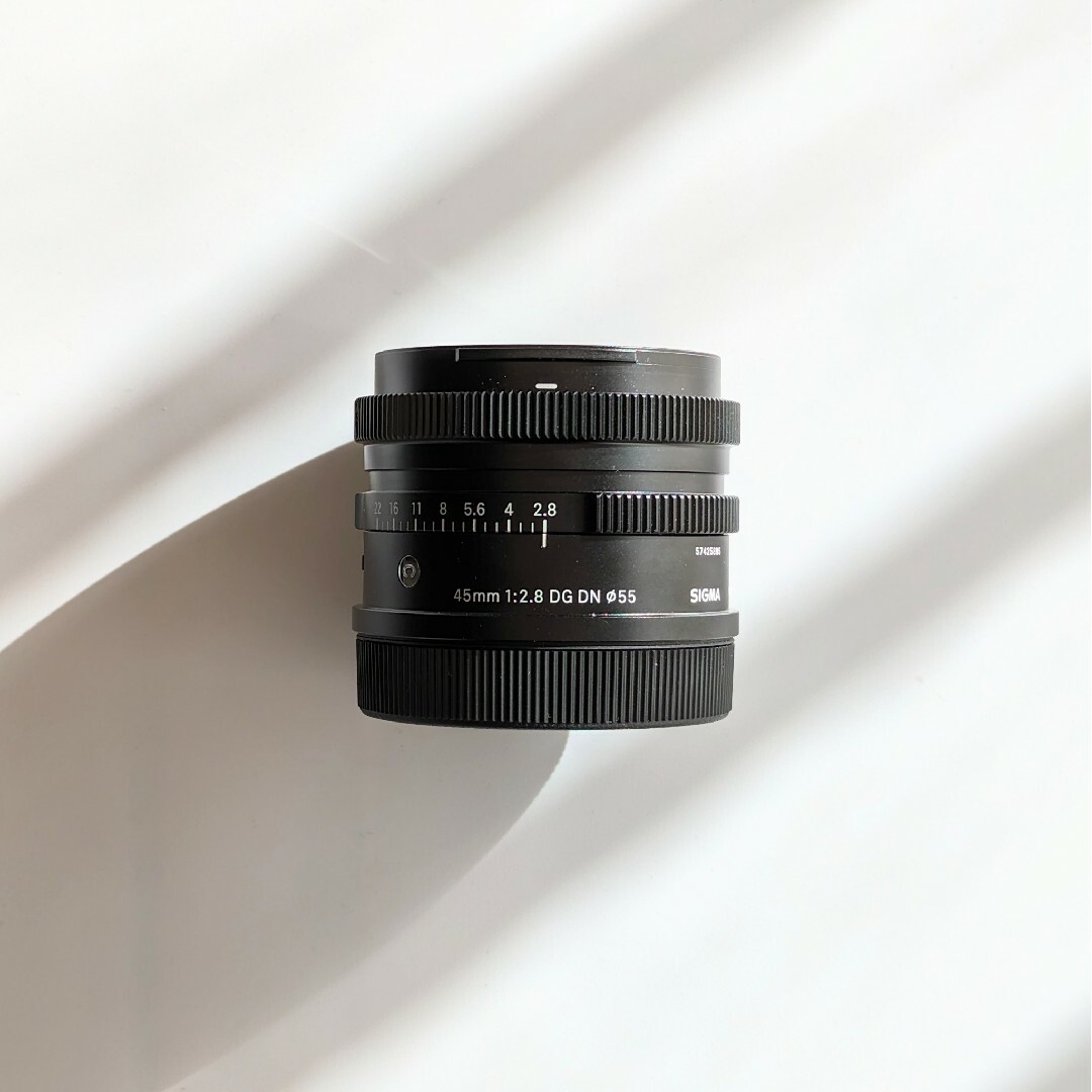 即日発送】 【美品】SIGMA 45mm F2.8 DG DN Contemporary レンズ(単焦点)