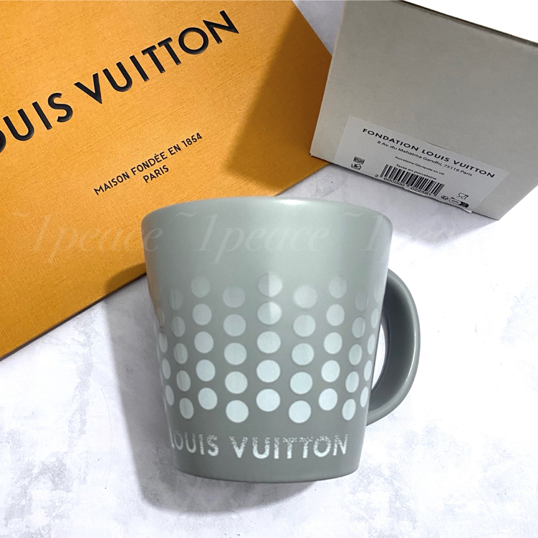 LOUIS VUITTON(ルイヴィトン)のNew ★Fondation Louis Vuitton コーンマグカップ2個 インテリア/住まい/日用品のキッチン/食器(グラス/カップ)の商品写真