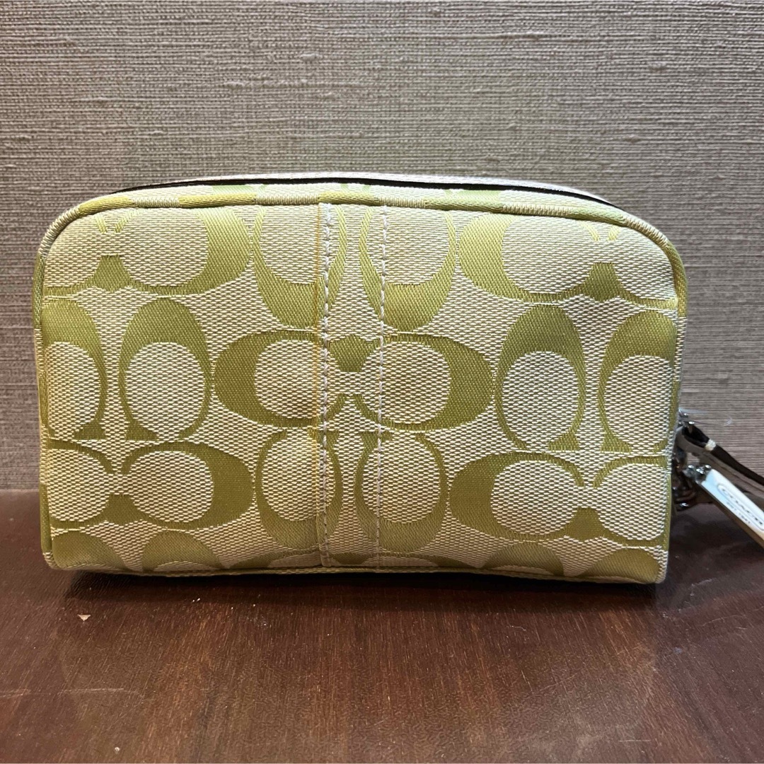 COACH(コーチ)のポーチ レディースのファッション小物(ポーチ)の商品写真