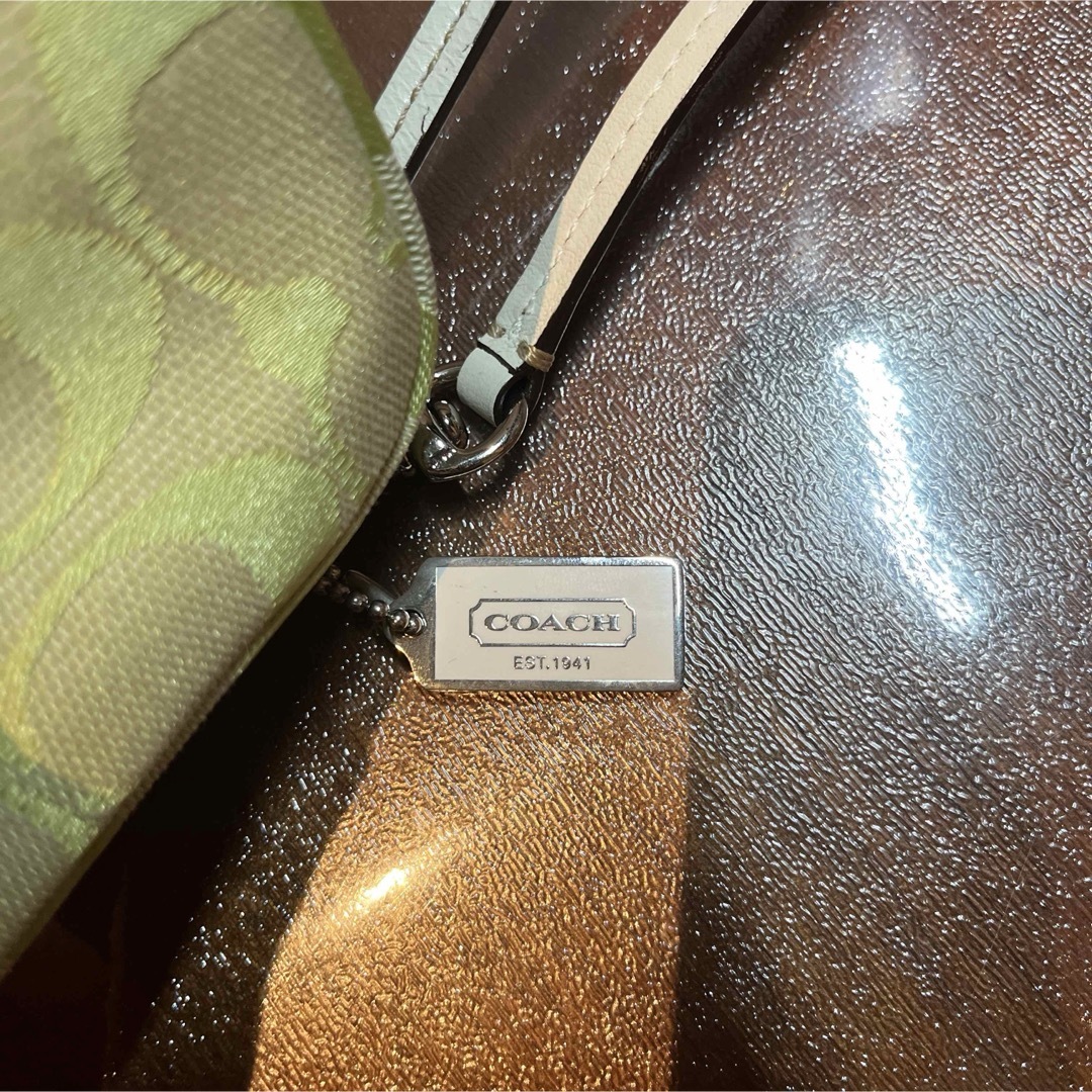 COACH(コーチ)のポーチ レディースのファッション小物(ポーチ)の商品写真