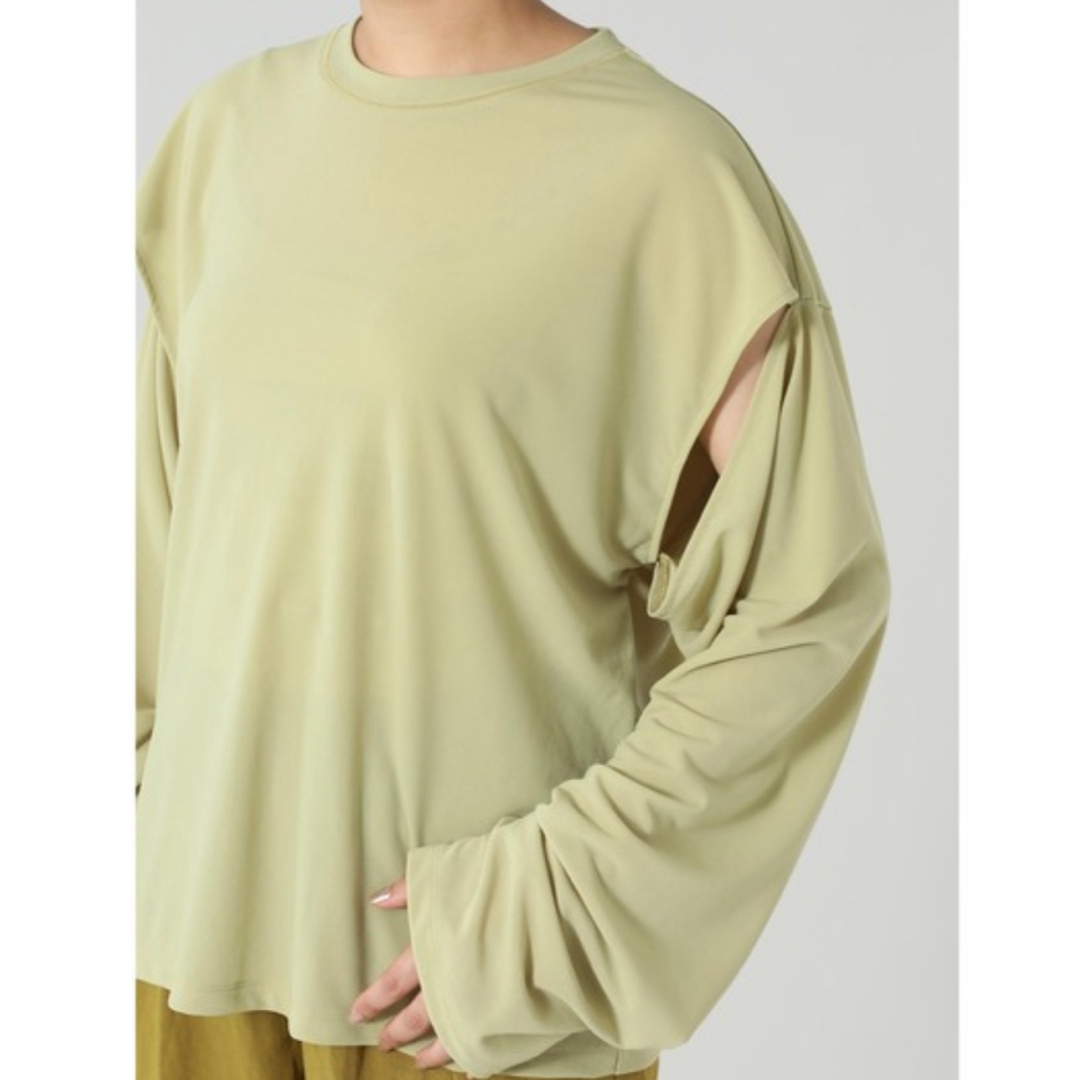 ROSE BUD(ローズバッド)のROSEBUD CREOLME スリット　ロンT レディースのトップス(Tシャツ(長袖/七分))の商品写真