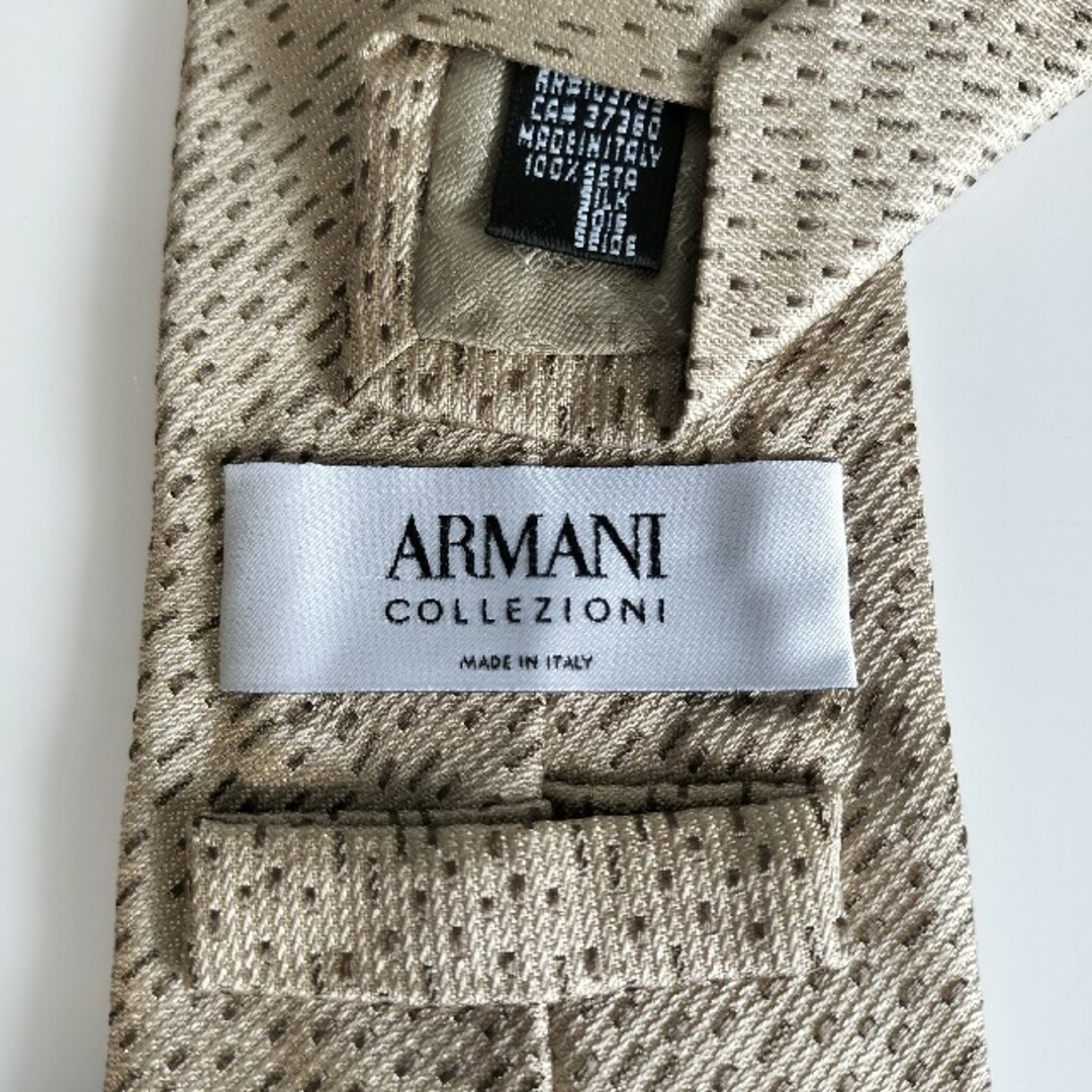 ARMANI COLLEZIONI(アルマーニ コレツィオーニ)のアルマーニコレツォーニ　ネクタイ メンズのファッション小物(ネクタイ)の商品写真