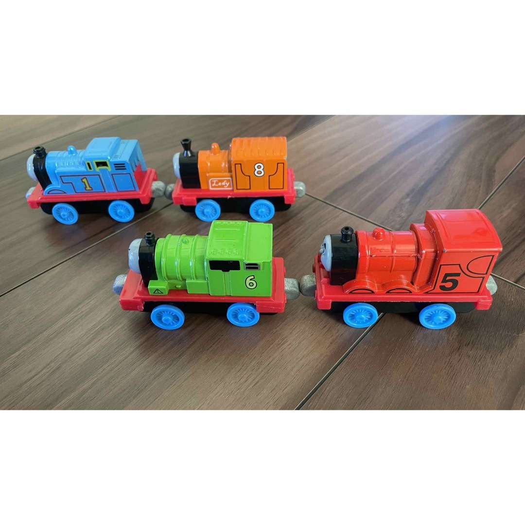 THOMAS(トーマス)のトーマス　汽車 キッズ/ベビー/マタニティのおもちゃ(電車のおもちゃ/車)の商品写真