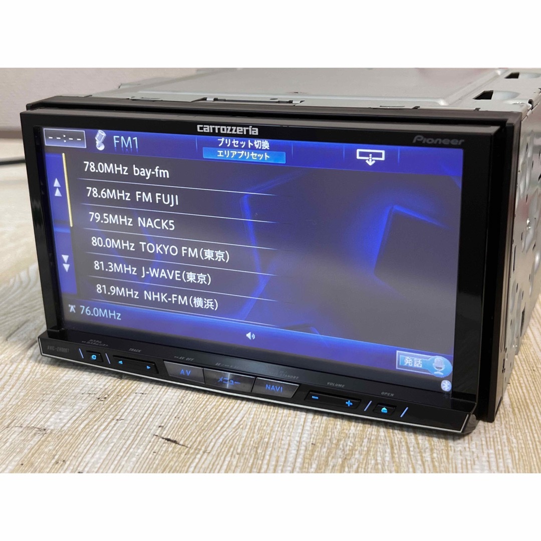 Pioneer(パイオニア)のCARROZZERIA AVIC-ZH0007 Bluetooth DVD(D) 自動車/バイクの自動車(カーナビ/カーテレビ)の商品写真