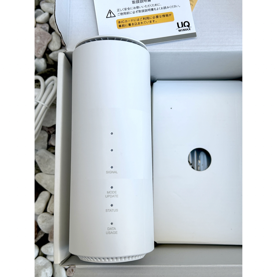 ZTE(ゼットティーイー)のSpeed Wi-Fi HOME 5G L11 ホワイト　wifiルーター スマホ/家電/カメラのPC/タブレット(PC周辺機器)の商品写真