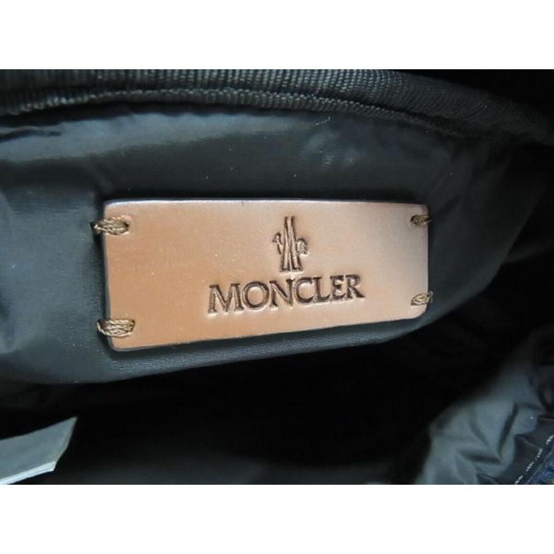 MONCLER(モンクレール)の■新品■未使用■ MONCLER モンクレール 総柄 ナイロン ウエストポーチ ウエストバッグ ボディバッグ レッド系×ネイビー系 AT7536  メンズのメンズ その他(その他)の商品写真