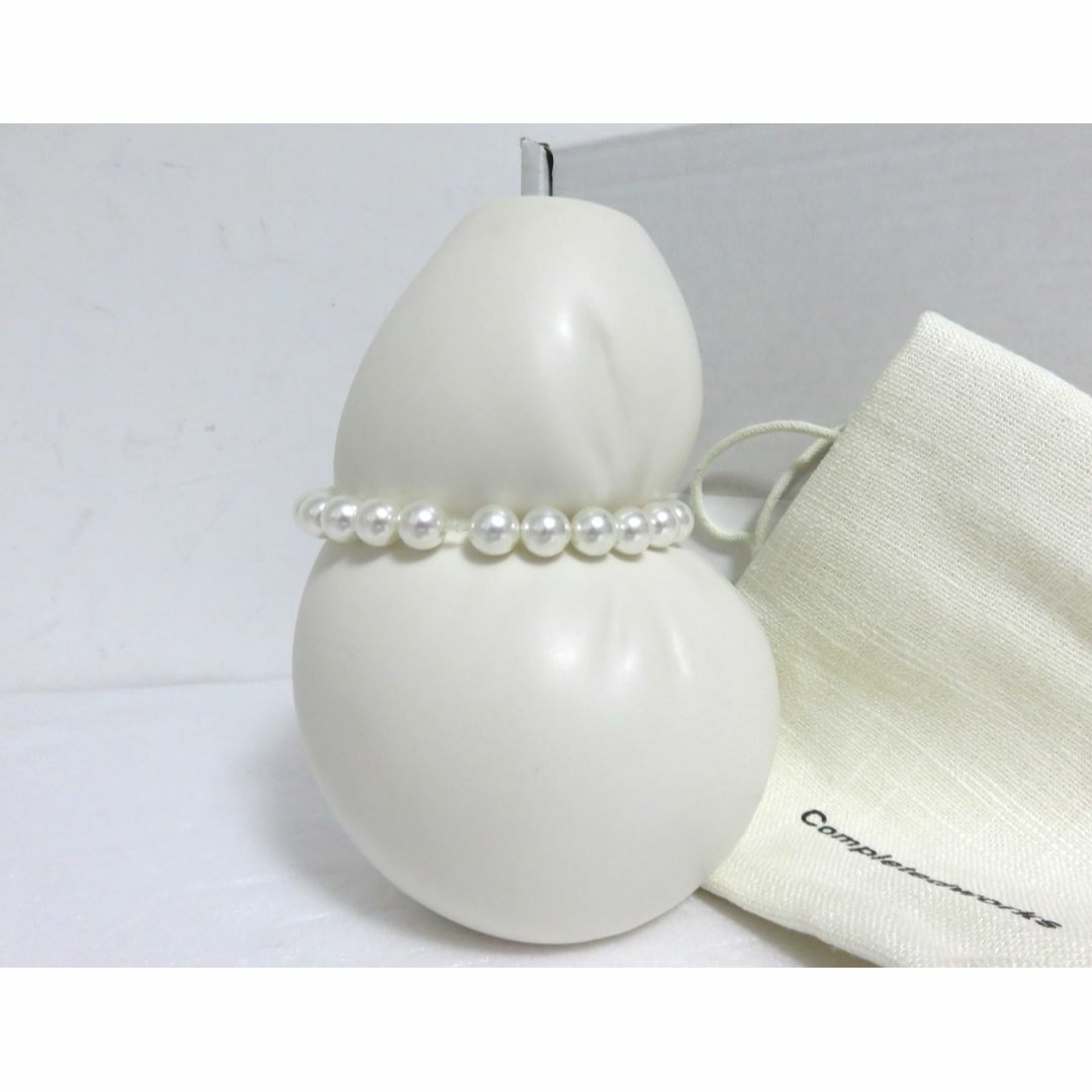 Completedworks Small Vase PEARLS ホワイト 花瓶 インテリア/住まい/日用品のインテリア小物(花瓶)の商品写真