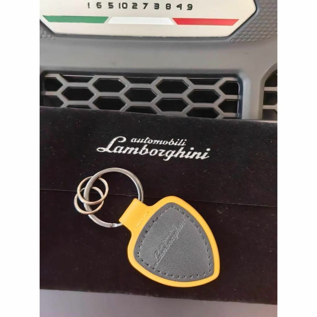 Lamborghini(ランボルギーニ)のLAMBORGHINI 3D キーホルダー ランボルギーニ エンブレム メンズのファッション小物(キーホルダー)の商品写真