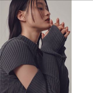 ランデブー(RANDEBOO)のRANDEBOO charm cut cable knit(ニット/セーター)