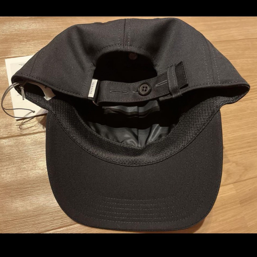 AURALEE(オーラリー)の即完売品 CLESSTE WOOL GABARDINE 6PANELS CAP メンズの帽子(キャップ)の商品写真