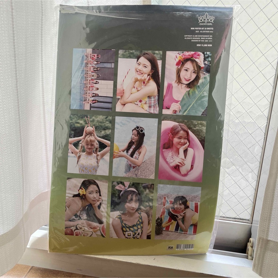 OH MY GIRL ポスターセット　スンヒ　サイン入り エンタメ/ホビーのタレントグッズ(アイドルグッズ)の商品写真