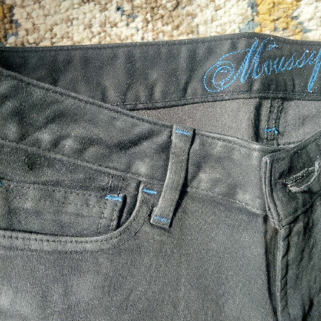 moussy(マウジー)のMOUSSY　ブラックデニム　スキニーデニム レディースのパンツ(デニム/ジーンズ)の商品写真