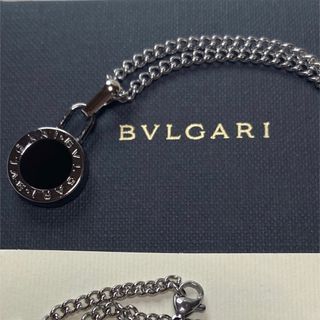 ブルガリ(BVLGARI)の【新品正規品】BVLGARI ペンダント チャーム +チェーン 革紐 ネックレス(ネックレス)