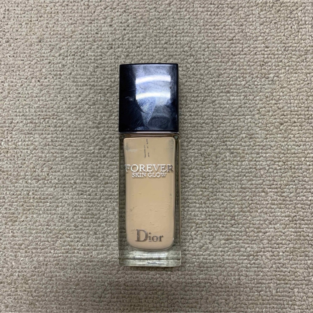 Dior(ディオール)のDior フォーエバーフルイドグロウ 1N コスメ/美容のベースメイク/化粧品(ファンデーション)の商品写真