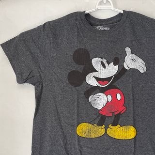 ディズニー(Disney)の【新品】ディズニーTシャツ　メンズS ミッキーマウス　USA輸入　No.46(Tシャツ/カットソー(半袖/袖なし))