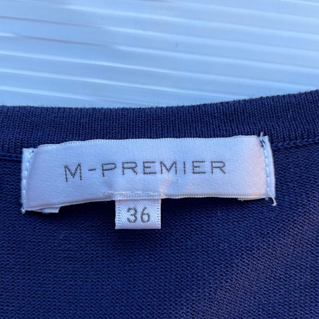 M-premier(エムプルミエ)のM-PREMIER エムプルミエ　カーディガン　ネイビー　36 レディースのトップス(カーディガン)の商品写真