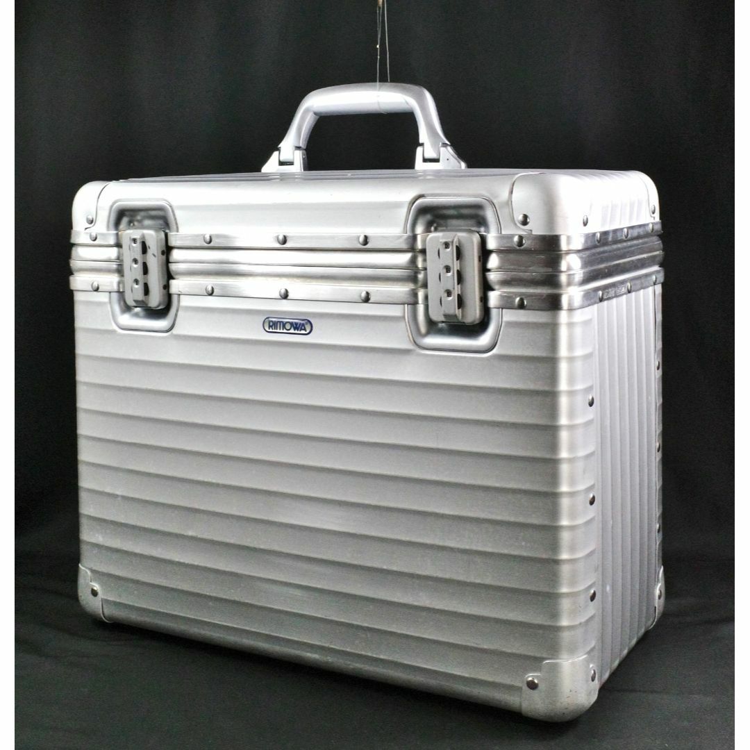 RIMOWA(リモワ)のリモワ 965.031『トパーズ』パイロット・ケース 38L XL コンビロック インテリア/住まい/日用品の日用品/生活雑貨/旅行(旅行用品)の商品写真