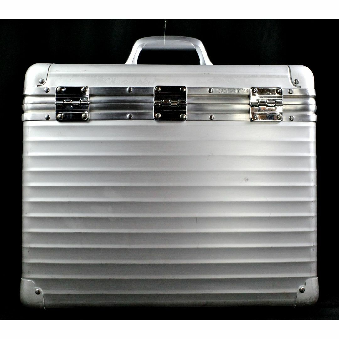 RIMOWA(リモワ)のリモワ 965.031『トパーズ』パイロット・ケース 38L XL コンビロック インテリア/住まい/日用品の日用品/生活雑貨/旅行(旅行用品)の商品写真