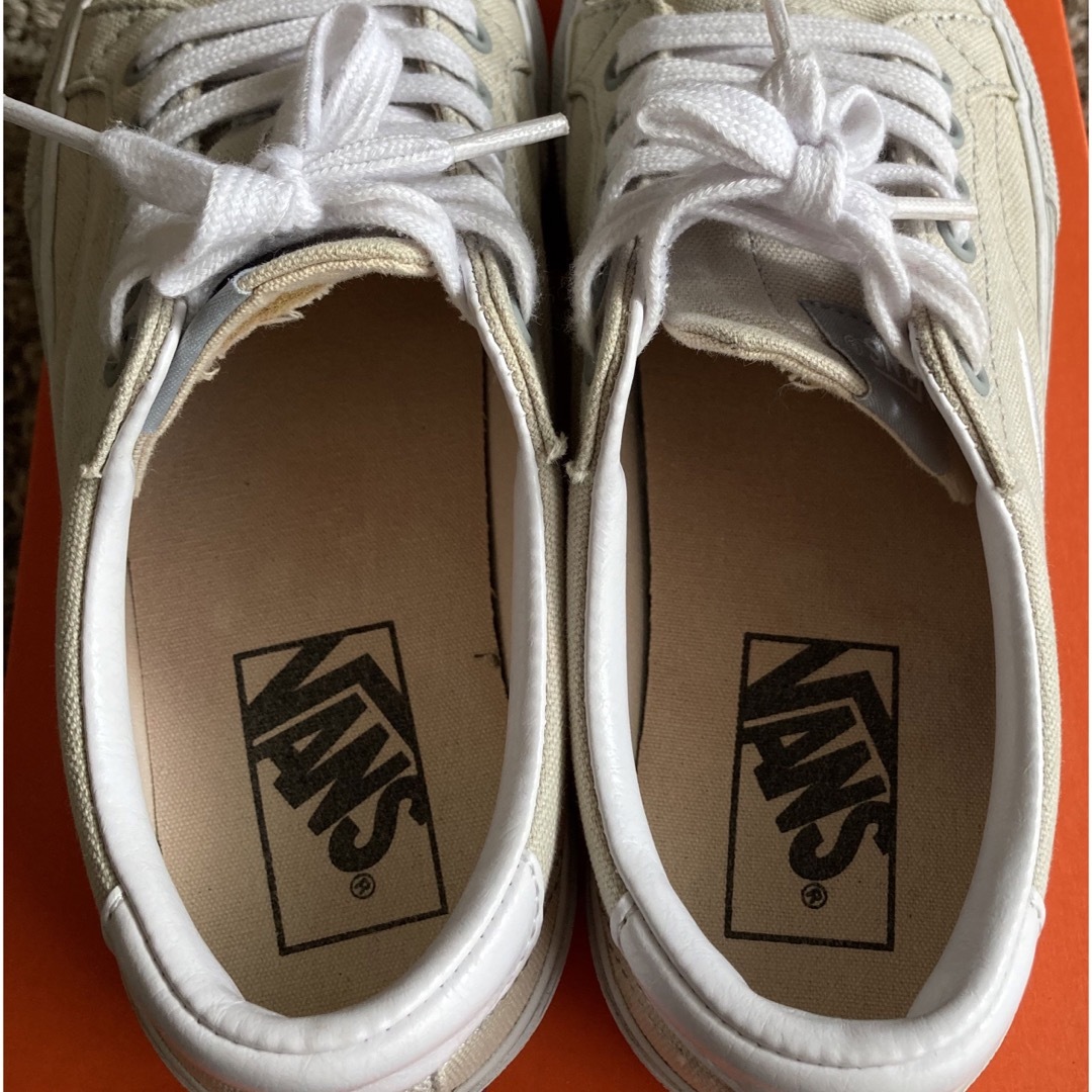 VANS(ヴァンズ)のVANS ヴァンズ COURT ICON V311 スニーカー シューズ レディースの靴/シューズ(スニーカー)の商品写真