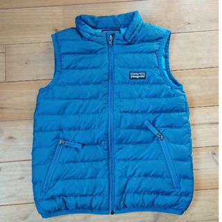 パタゴニア(patagonia)のパタゴニア　patagonia　キッズベスト　ブルーキッズベスト 4歳(ジャケット/上着)