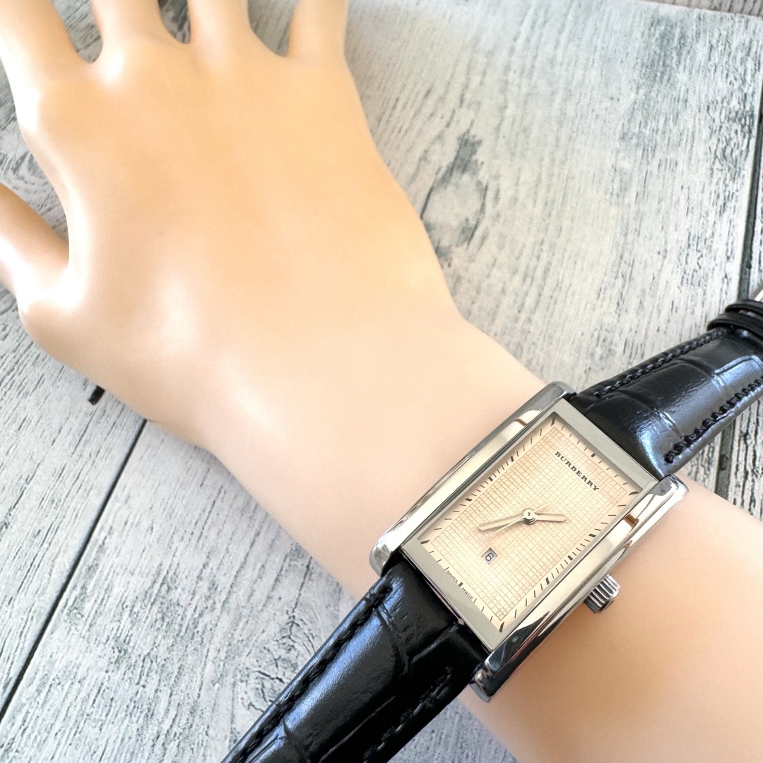電池交換済】BURBERRY バーバリー 腕時計 スクエア BU1416 電池交換済】BURBERRY バーバリー 腕時計 スクエア BU1416