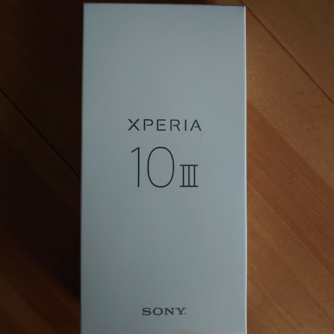 Xperia(エクスペリア)のSONY Xperia 10 III SOG04 ブルー 箱 スマホ/家電/カメラのスマホアクセサリー(モバイルケース/カバー)の商品写真