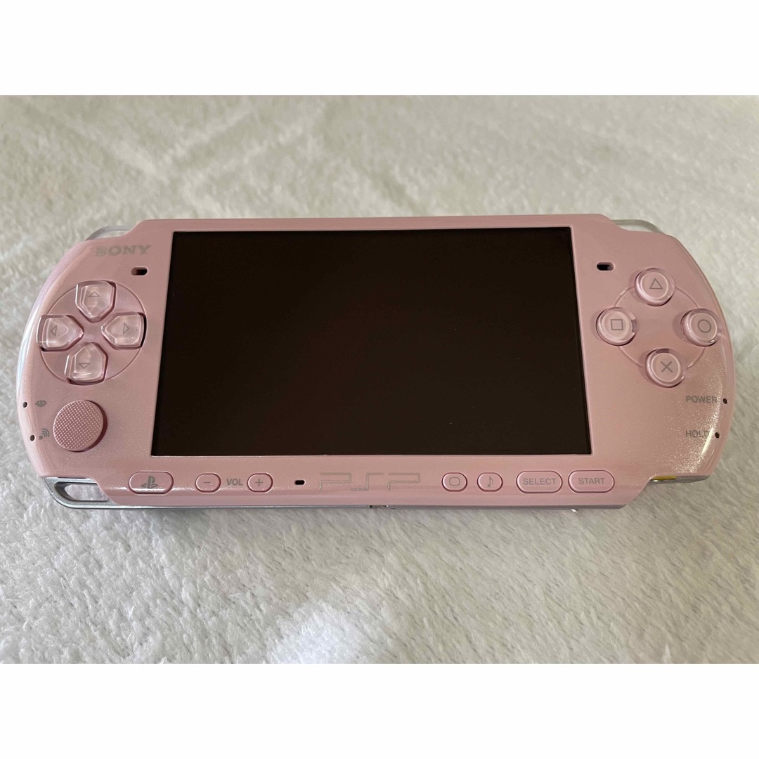 PlayStation Portable(プレイステーションポータブル)の☆ほぼ新品☆ PSP-3000  ブロッサムピンク  エンタメ/ホビーのゲームソフト/ゲーム機本体(携帯用ゲーム機本体)の商品写真