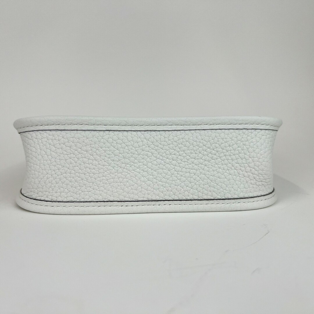 Hermes(エルメス)の新品 HERMES エルメス Evelyn TPM エブリン TPM New White ニューホワイト GHW ゴールド金具 B刻印 Taurillon clemence トリヨンクレマンス レディースのバッグ(ショルダーバッグ)の商品写真