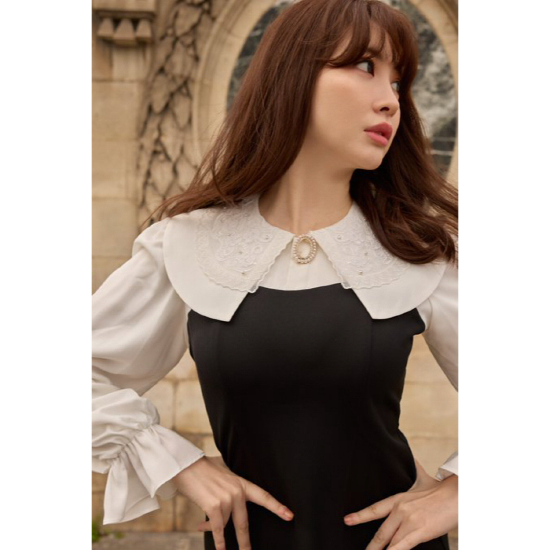 herlipto Galerie Pearl Collar Dress