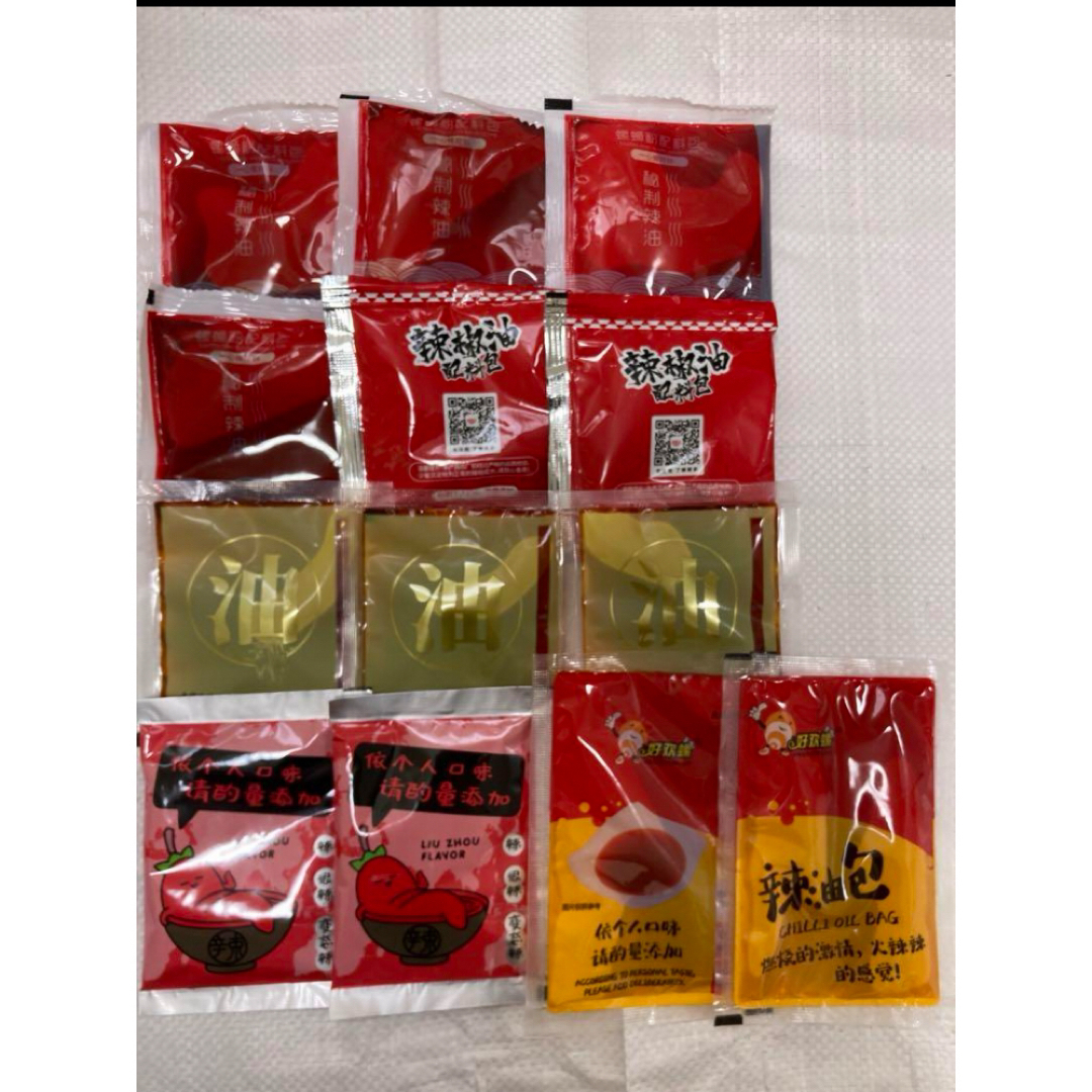 螺蛳粉辣油　各種 食品/飲料/酒の食品(その他)の商品写真