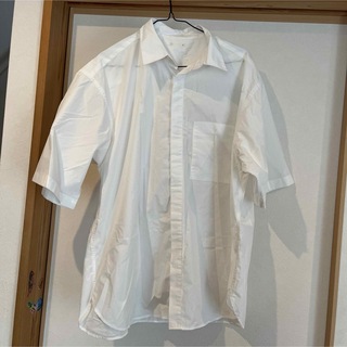 ジーユー(GU)のジーユー　シャツ半袖(Tシャツ/カットソー(半袖/袖なし))