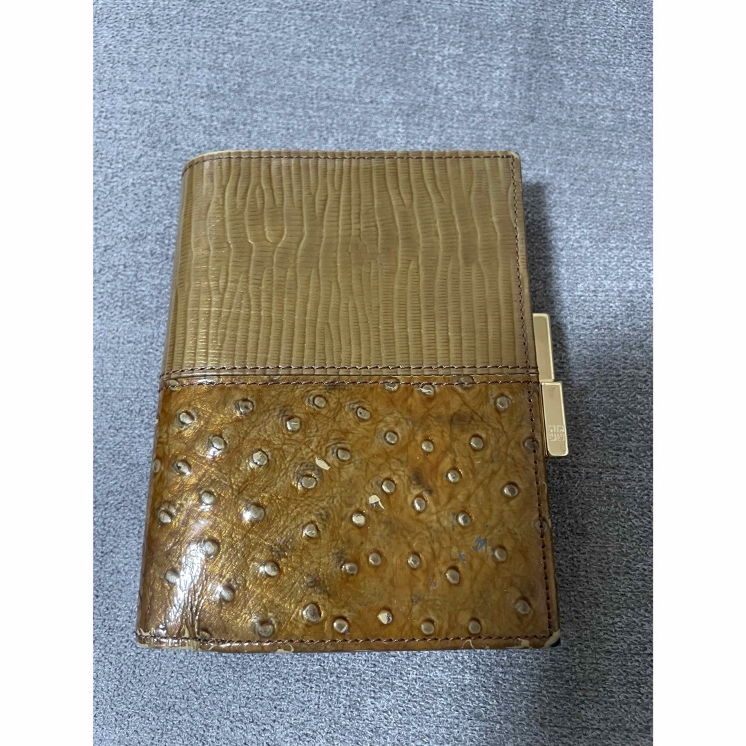 GIVENCHY(ジバンシィ)のGIVENCY 二つ折り財布 レディースのファッション小物(財布)の商品写真