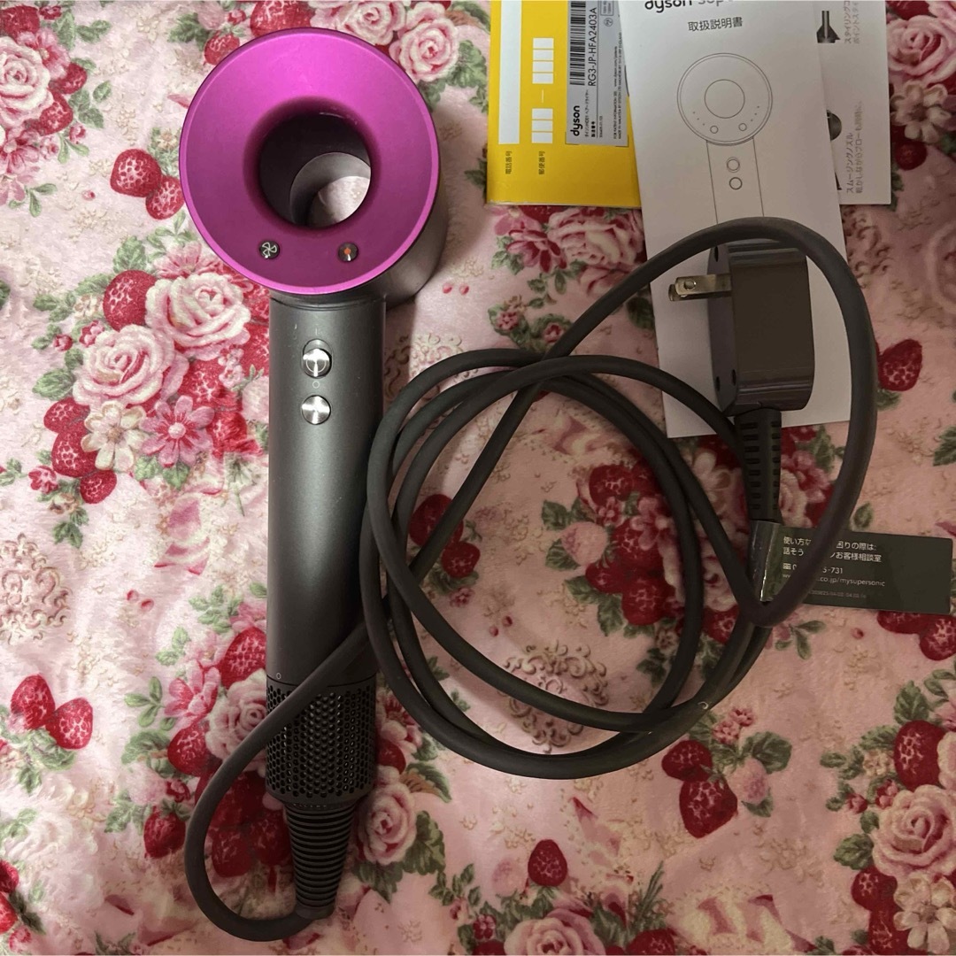 Dyson(ダイソン)のダイソン　ヘアドライヤー スマホ/家電/カメラの美容/健康(ドライヤー)の商品写真