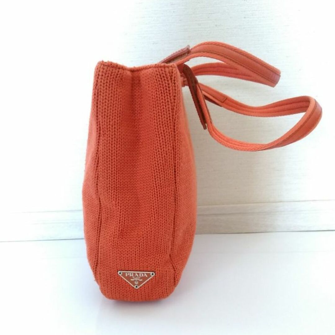 プラダ・ニットトートバッグ（オレンジ色） レディースのバッグ(トートバッグ)の商品写真