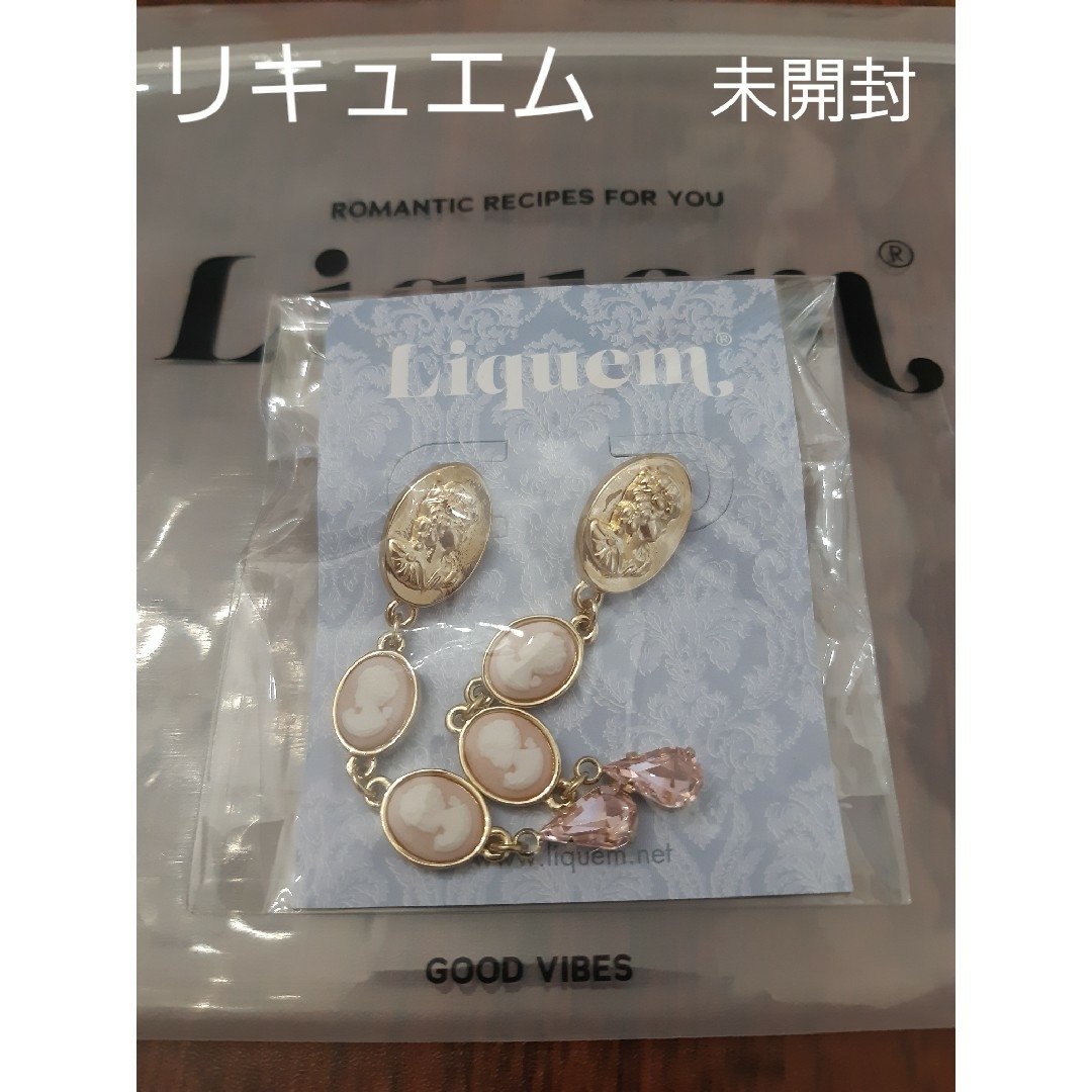 【リキュエム】カメオツリーピアス レディースのアクセサリー(ピアス)の商品写真