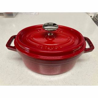 ストウブ(STAUB)のストウブ　オーバル17cm チェリー(鍋/フライパン)