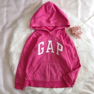 ギャップキッズ(GAP Kids)のbabyGap 子供服 パーカートレーナー フロントロゴ ピンク サイズ１１０(Tシャツ/カットソー)