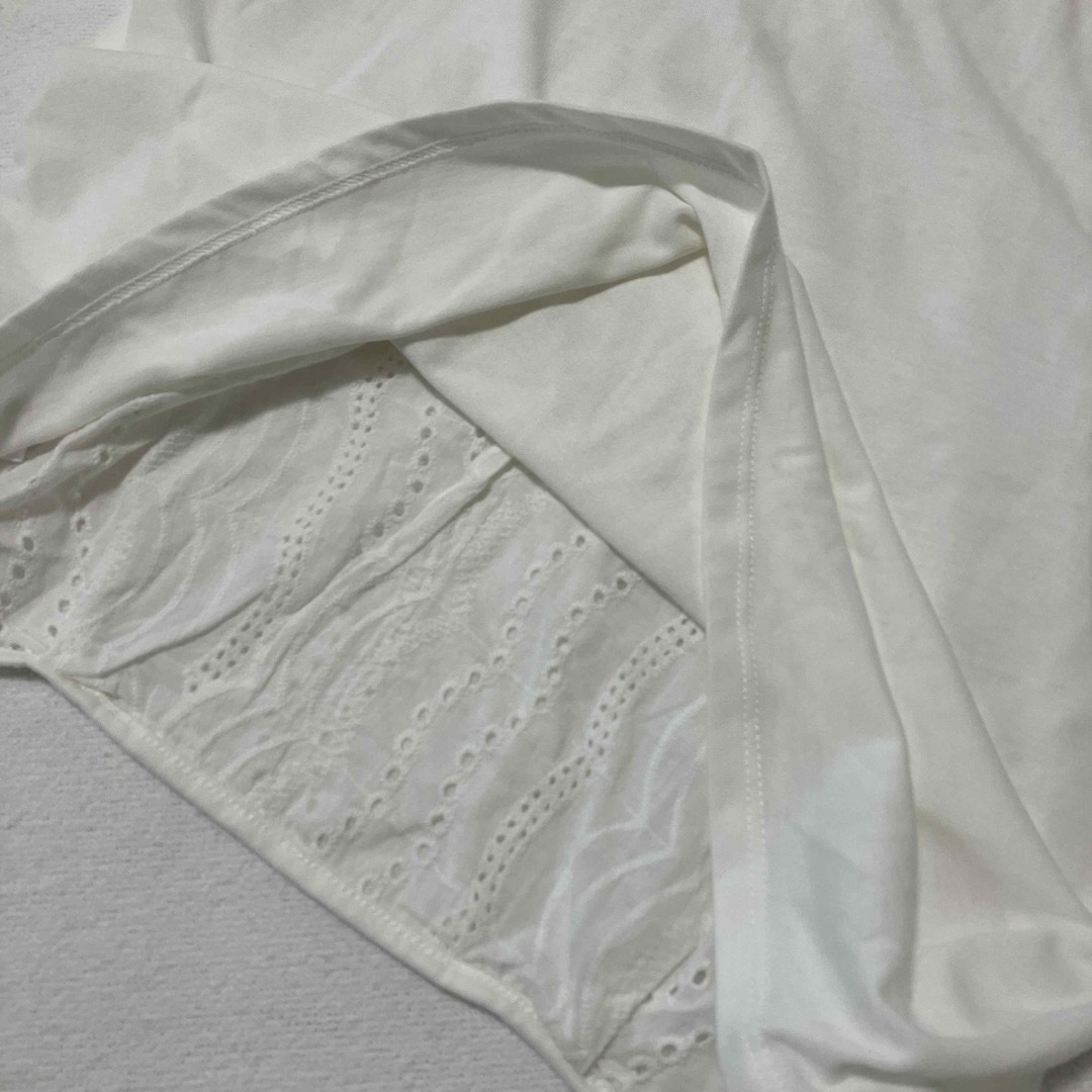 chocol raffine robe(ショコラフィネローブ)のChocol Raffine robe 刺繍ブラウス　トップス　白　美品シンプル レディースのトップス(カットソー(半袖/袖なし))の商品写真