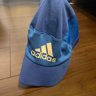 アディダス(adidas)のスポーツ用　キャップ(ウェア)