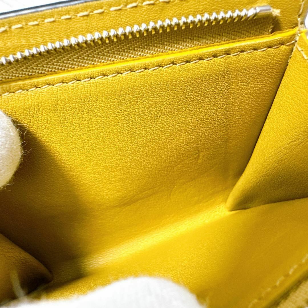 LOEWE(ロエベ)のLOEWE ロエベ アナグラム 折り財布 コンパクト フラップ ウォレット レディースのファッション小物(財布)の商品写真