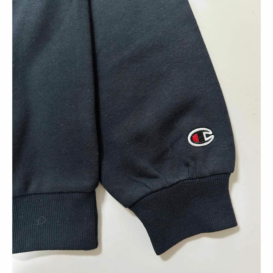 Champion(チャンピオン)の新品 160 ★ Champion チャンピオン トレーナー 裏起毛 ブラック キッズ/ベビー/マタニティのキッズ服男の子用(90cm~)(Tシャツ/カットソー)の商品写真