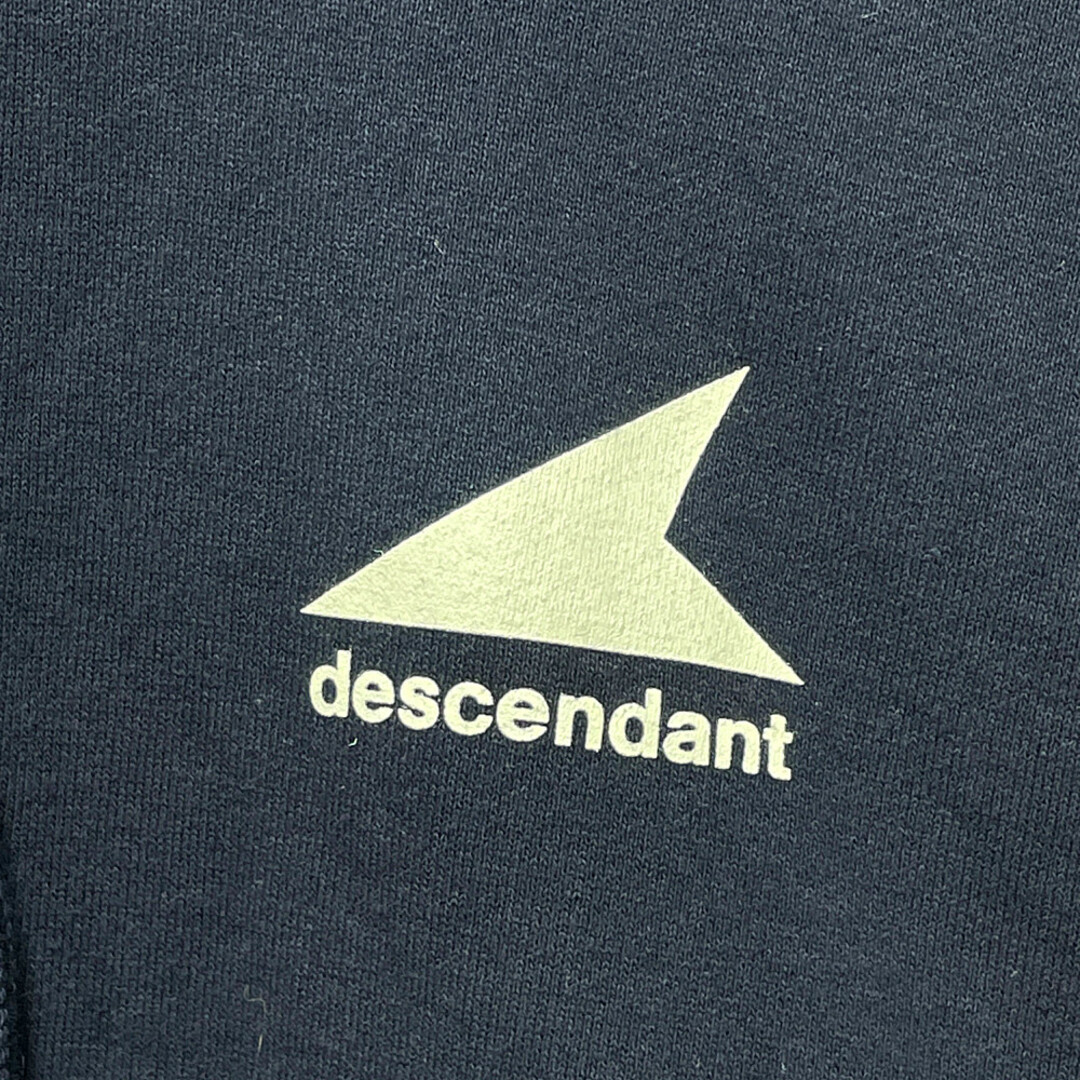 DESCENDANT(ディセンダント)のDESCENDANT ディセンダント 右袖ロゴ プリント スウェット パーカー ネイビー サイズ 2 正規品 / B4782 メンズのトップス(パーカー)の商品写真