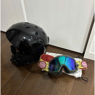 ボンジッパー(VONZIPPER)の子供用　ヘルメットとゴーグルのセットです。ボンジッパー(アクセサリー)