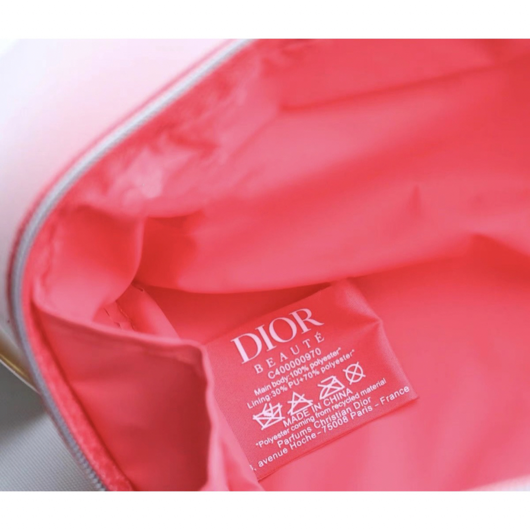 Christian Dior(クリスチャンディオール)のディオール　ノベルティ　オリジナル　スクエアポーチ　箱付き レディースのファッション小物(ポーチ)の商品写真