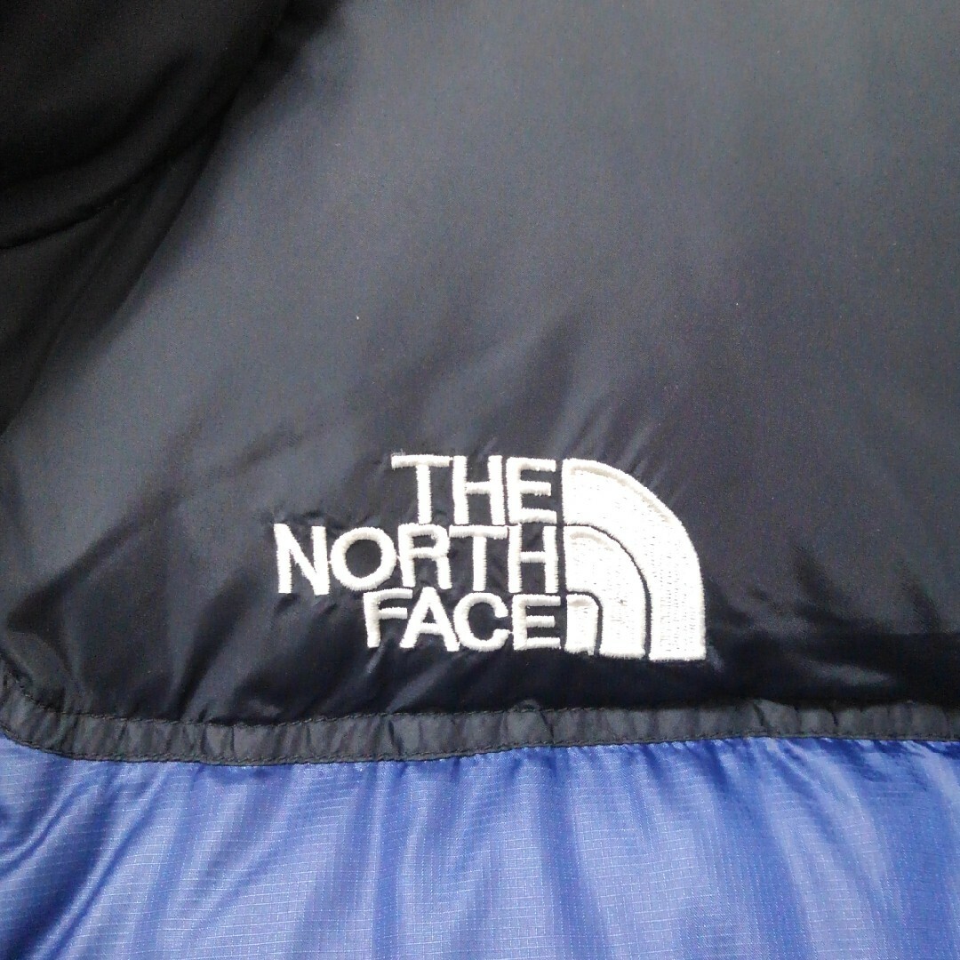 THE NORTH FACE(ザノースフェイス)の希少！　ノースフェイス　ヌプシジャケット　センターロゴ　ネイビー メンズのジャケット/アウター(ダウンジャケット)の商品写真