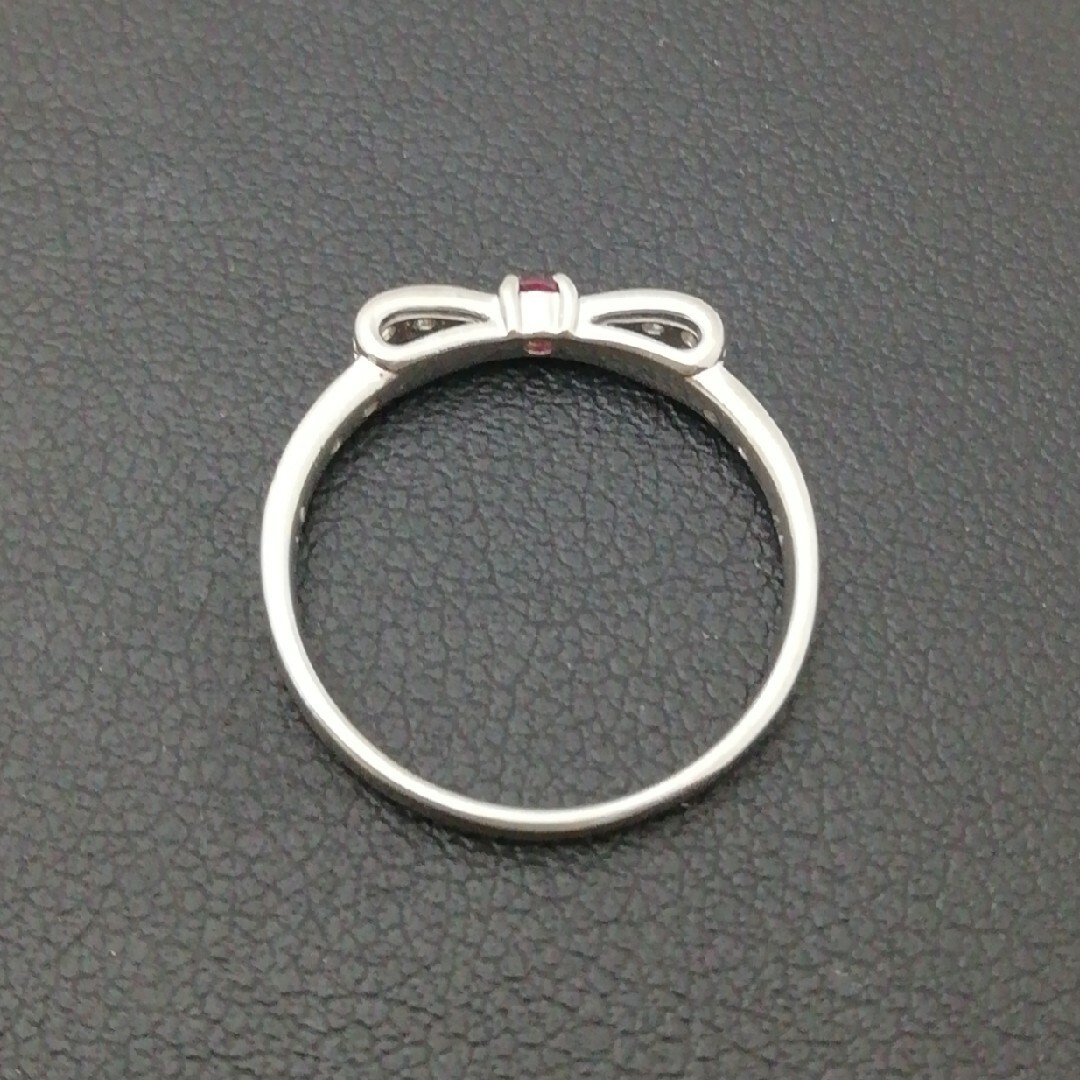 K18WG　ルビー・ダイヤ0.05ct付きリボン🎀デザインリング　可愛いリング レディースのアクセサリー(リング(指輪))の商品写真