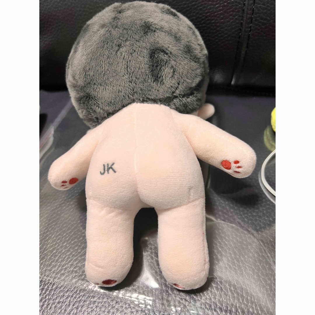 防弾少年団(BTS)(ボウダンショウネンダン)のbtsぬいぐるみ　ジョングク　入手困難品⭐️ キッズ/ベビー/マタニティのおもちゃ(ぬいぐるみ/人形)の商品写真